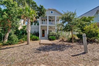 215 Writers Way, Southport, NC 28461