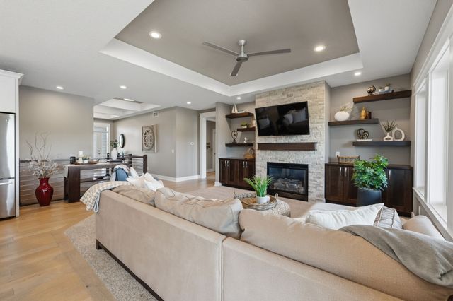 1919 Serenity Circle, Norwalk, IA 50211