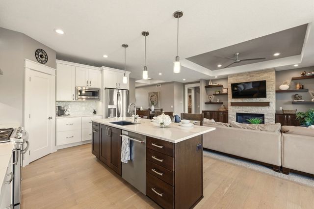 1919 Serenity Circle, Norwalk, IA 50211