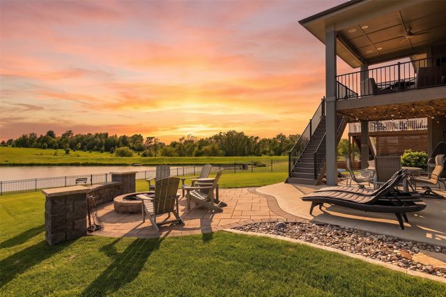 1919 Serenity Circle, Norwalk, IA 50211