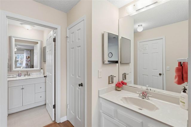 6206 BAYHILL LANE 6206, Longwood, FL 32779