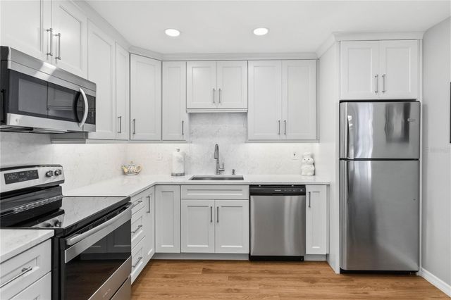 6206 BAYHILL LANE 6206, Longwood, FL 32779