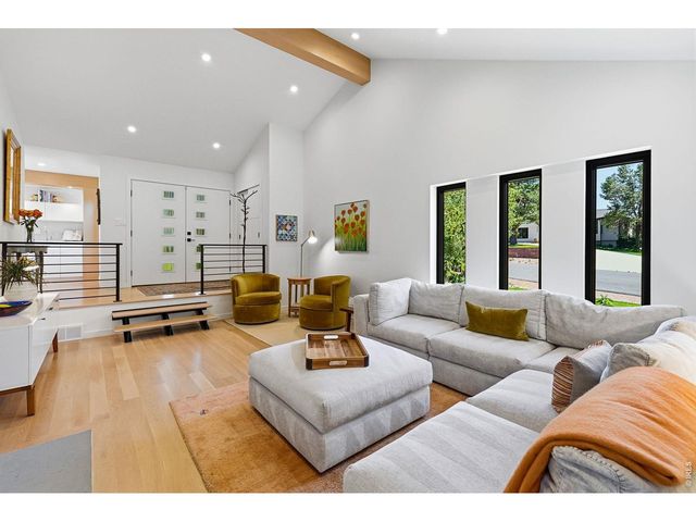 8835 Pine Cone Ln, Niwot, CO 80503