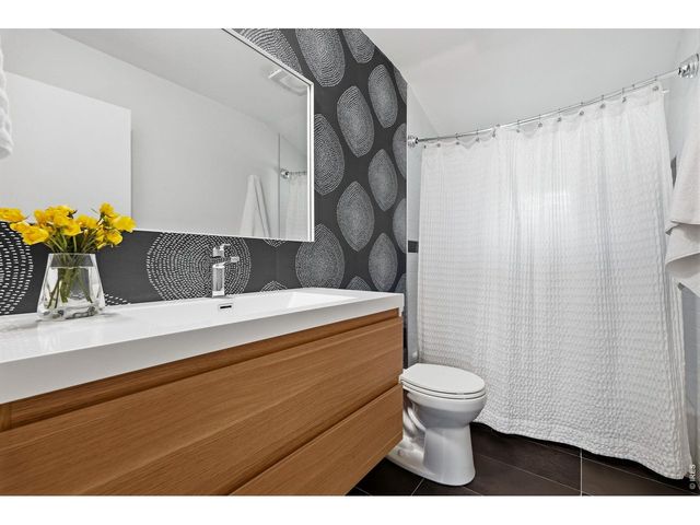8835 Pine Cone Ln, Niwot, CO 80503