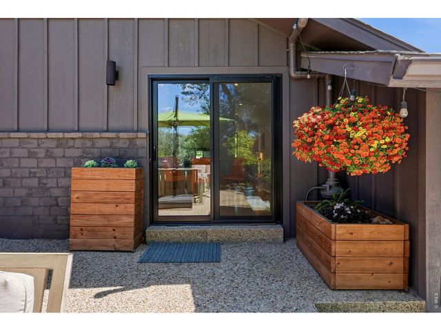 8835 Pine Cone Ln, Niwot, CO 80503