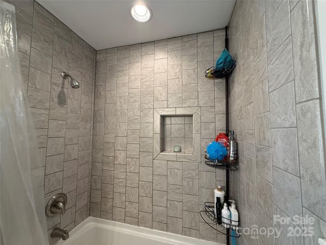 2600 Old Clyde Road, Clyde, NC 28721