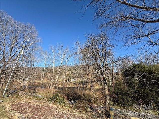 2600 Old Clyde Road, Clyde, NC 28721