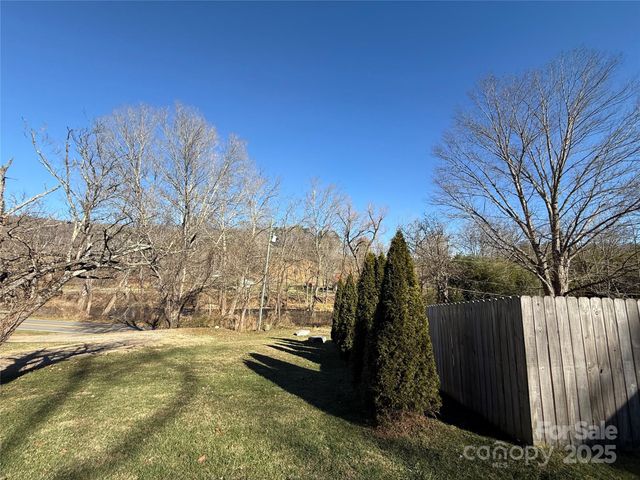 2600 Old Clyde Road, Clyde, NC 28721