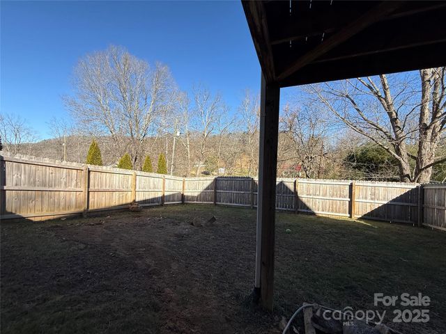 2600 Old Clyde Road, Clyde, NC 28721