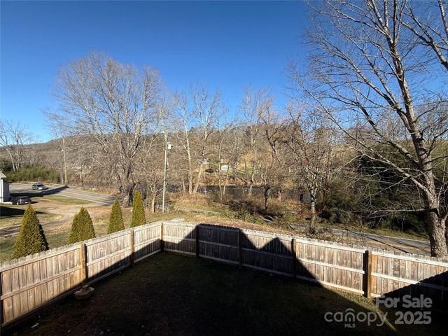 2600 Old Clyde Road, Clyde, NC 28721