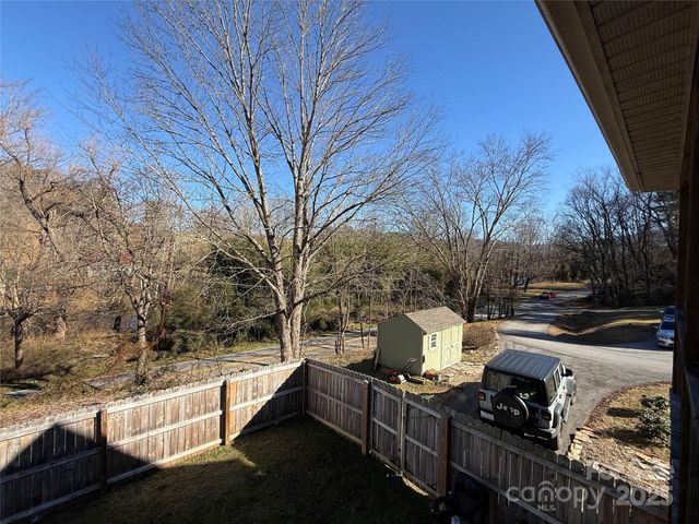 2600 Old Clyde Road, Clyde, NC 28721