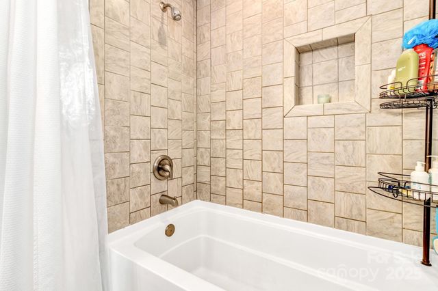 2600 Old Clyde Road, Clyde, NC 28721