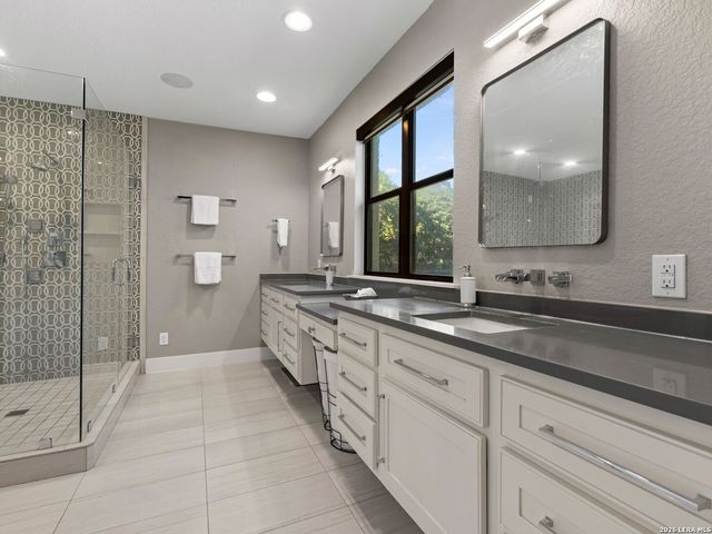 627 E Olmos Drive, San Antonio, TX 78212