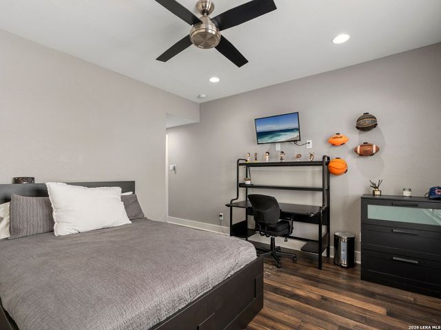 627 E Olmos Drive, San Antonio, TX 78212