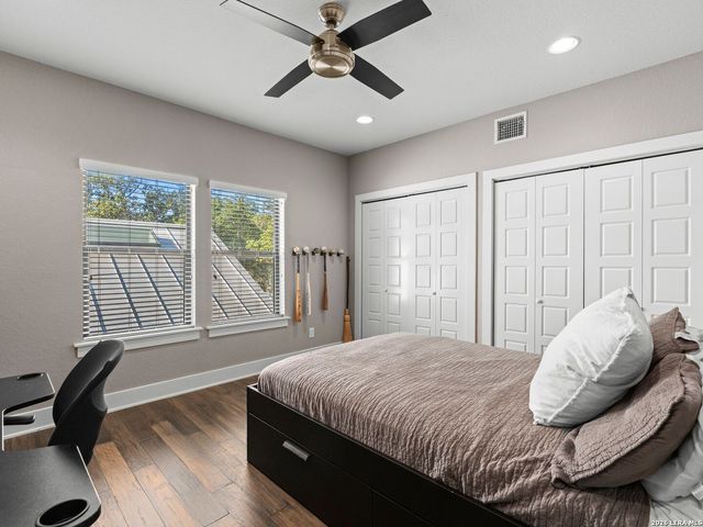627 E Olmos Drive, San Antonio, TX 78212