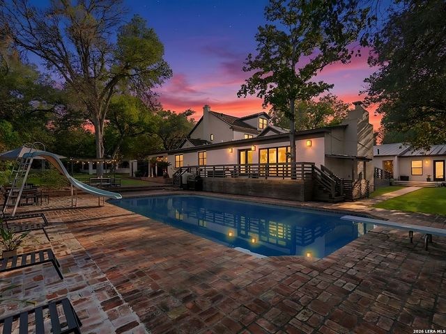 627 E Olmos Drive, San Antonio, TX 78212