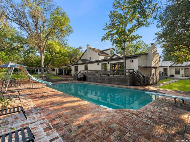 627 E Olmos Drive, San Antonio, TX 78212
