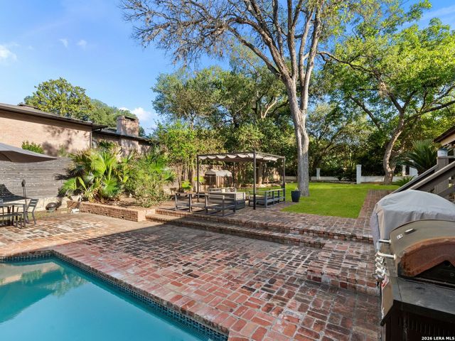627 E Olmos Drive, San Antonio, TX 78212