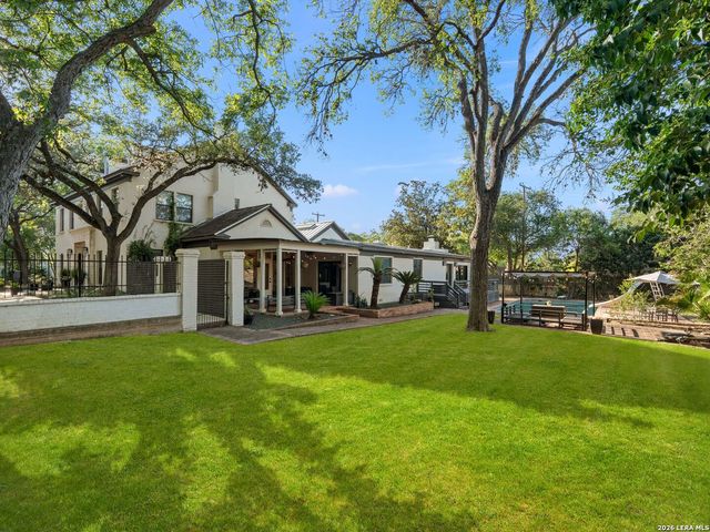 627 E Olmos Drive, San Antonio, TX 78212
