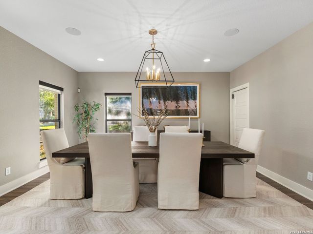 627 E Olmos Drive, San Antonio, TX 78212