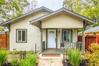 3132 43rd St, Sacramento, CA 95817