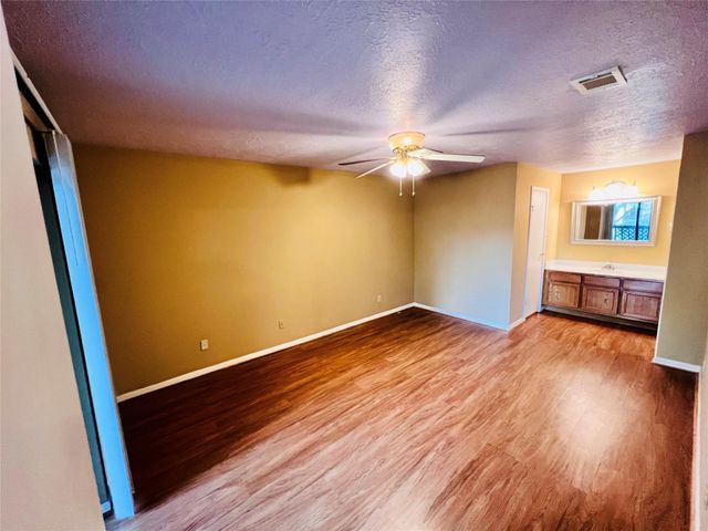 12755 Mill Ridge Drive 311, Cypress, TX 77429