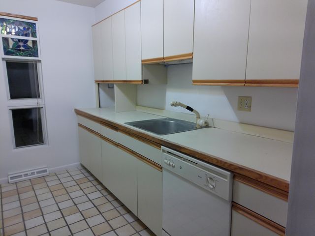 300 Buck Island Road APT 21B, West Yarmouth, MA 02673