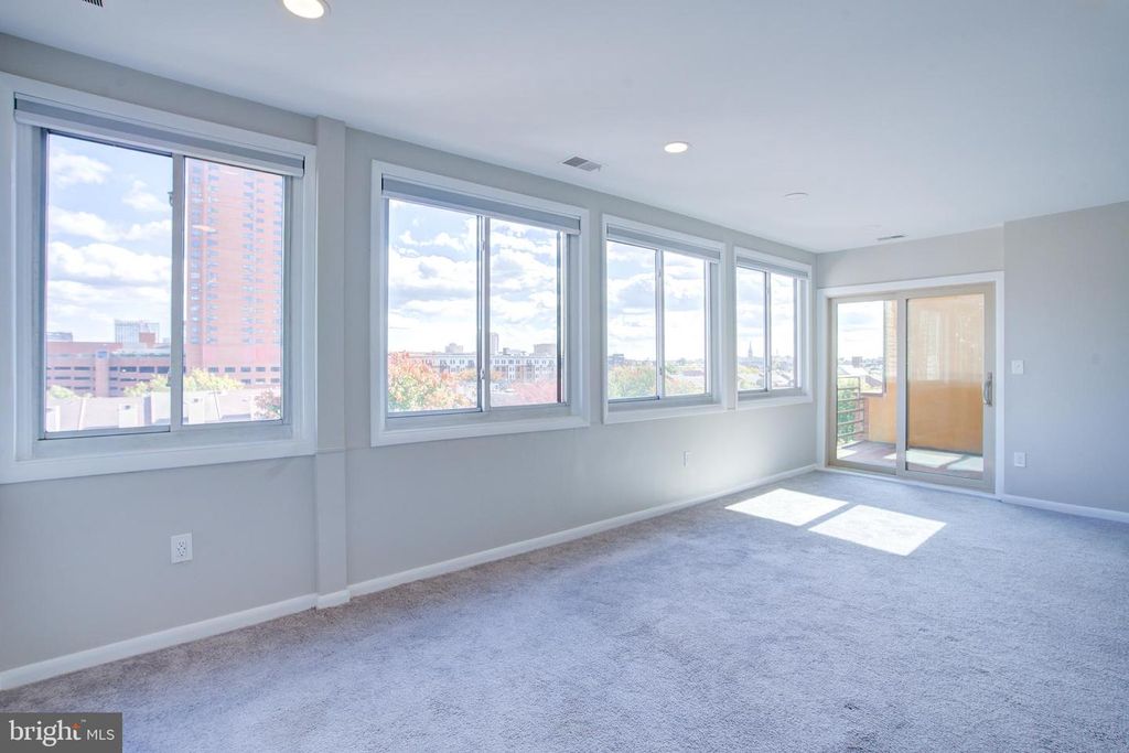 123 W BARRE ST #PH-3, Baltimore, MD 21201