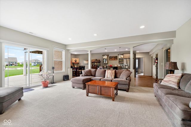 18295 Lakes End Drive, Westfield, IN 46074