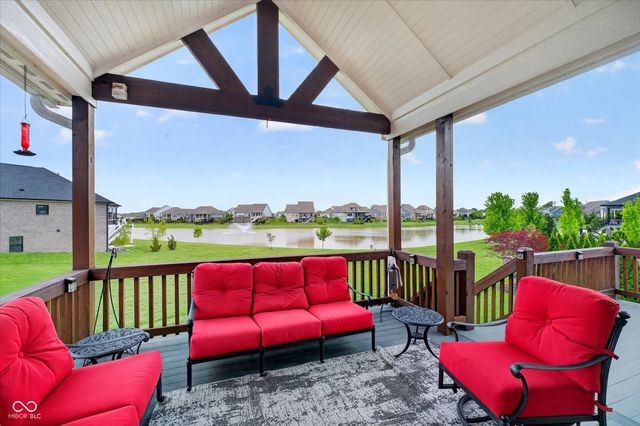 18295 Lakes End Drive, Westfield, IN 46074