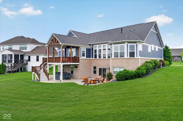 18295 Lakes End Drive, Westfield, IN 46074