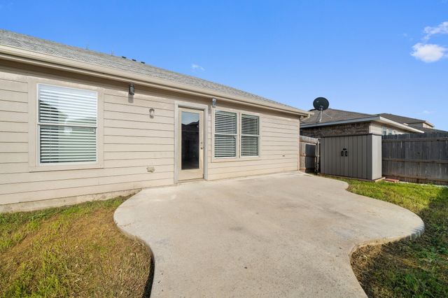 10449 Hideaway Trail, Fort Worth, TX 76131