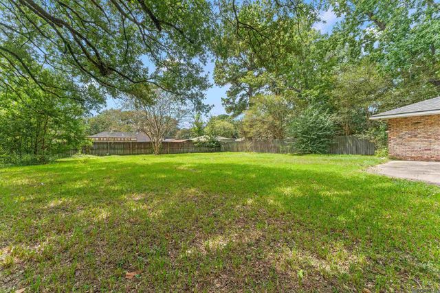 3806 Buffwood Dr, Baker, LA 70714