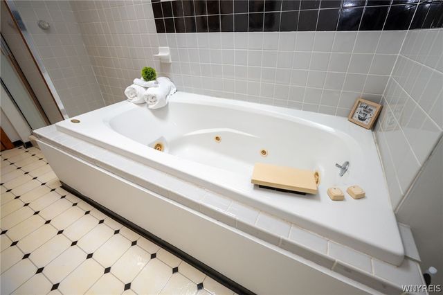 170 Rosewood Avenue, Evans, NY 14006