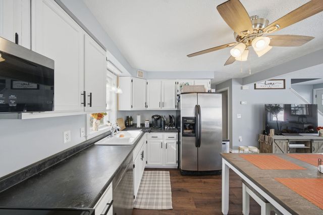 47 Hillsboro St Unit A, Manchester, NH 03104