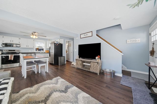 47 Hillsboro St Unit A, Manchester, NH 03104