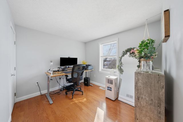 47 Hillsboro St Unit A, Manchester, NH 03104