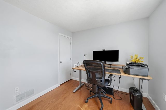 47 Hillsboro St Unit A, Manchester, NH 03104