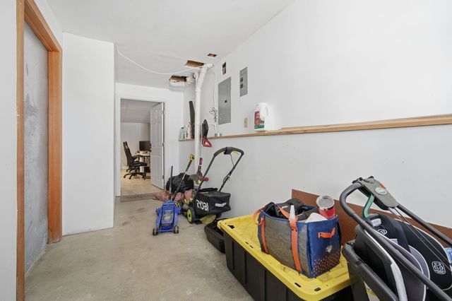 47 Hillsboro St Unit A, Manchester, NH 03104