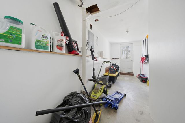 47 Hillsboro St Unit A, Manchester, NH 03104