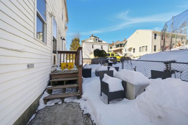 47 Hillsboro St Unit A, Manchester, NH 03104