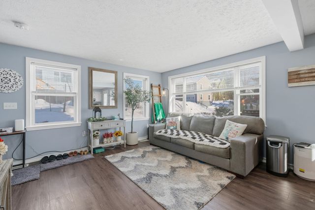 47 Hillsboro St Unit A, Manchester, NH 03104