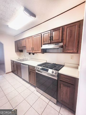 3348 Concord Corner SE, Conyers, GA 30013