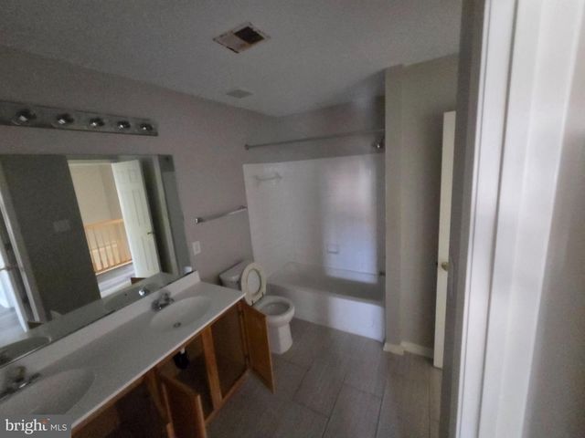 167 PLYMOUTH DR, Deptford, NJ 08096