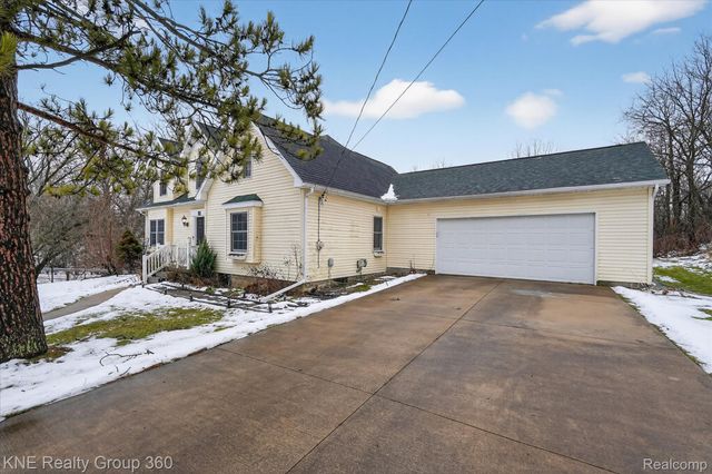 407 Center Street, Clio, MI 48420