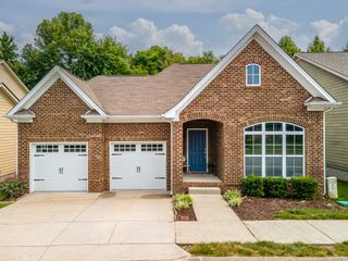 2438 Duxbury Dr, Columbia, TN 38401