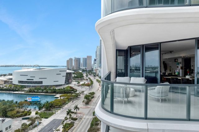 1000 Biscayne Blvd 1702, Miami, FL 33132