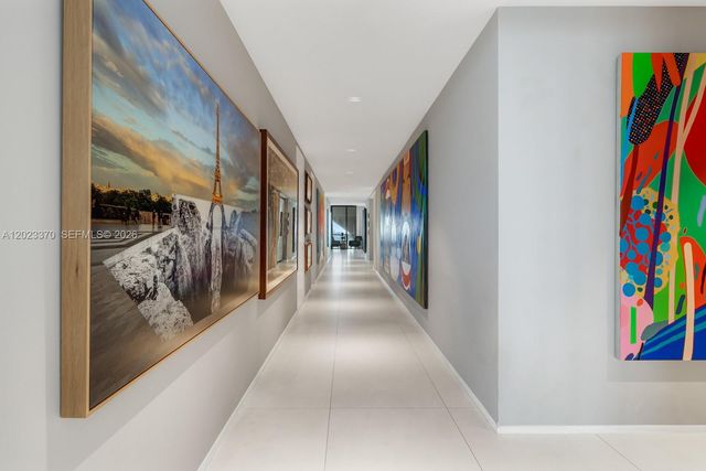 1000 Biscayne Blvd 1702, Miami, FL 33132