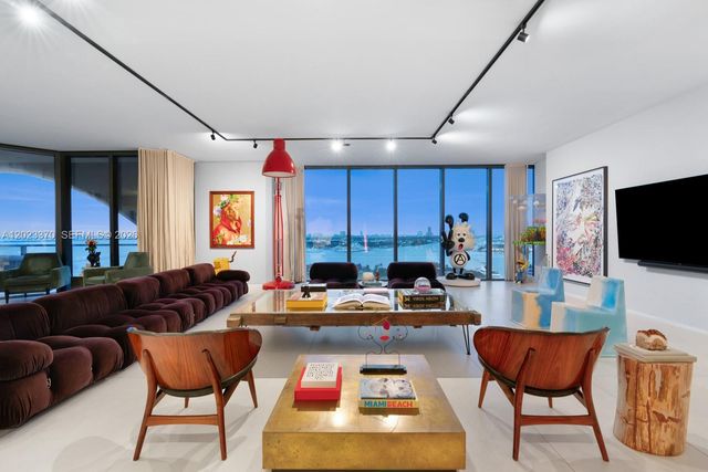 1000 Biscayne Blvd 1702, Miami, FL 33132