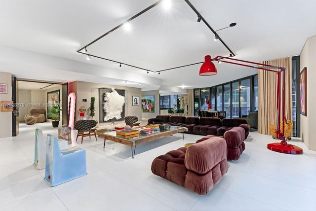 1000 Biscayne Blvd 1702, Miami, FL 33132